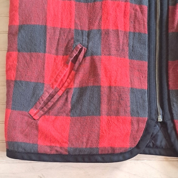 St. John Bay Insulated Buffalo Print Chore Coat Zip-Up Flannel Vest Jacket - Picture 4 of 6